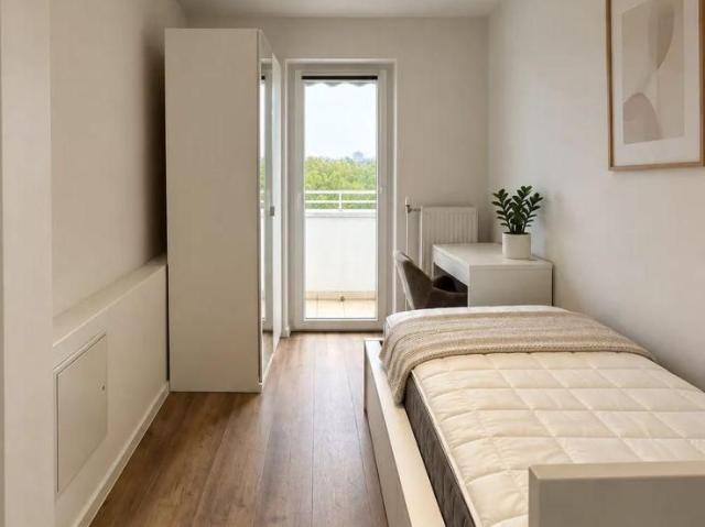 Wunderschönes Balkonzimmer mit Aussicht über ganz München ab sofort verfügbar* Ramersdorf Perlach