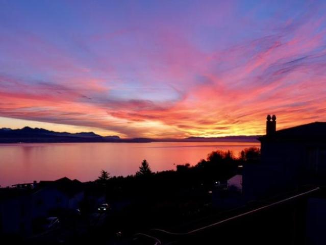 Wunderschönes Duplex mit Terrasse und atemberaubendem Seeblick