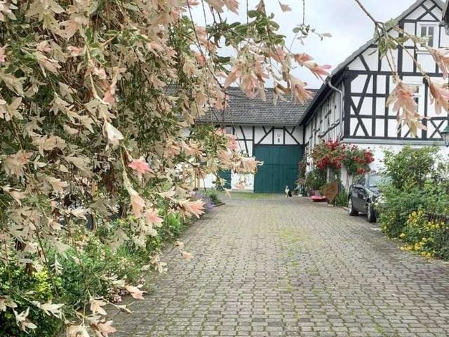 Wunderschönes Fachwerk Anwesen mit Pferdehaltung