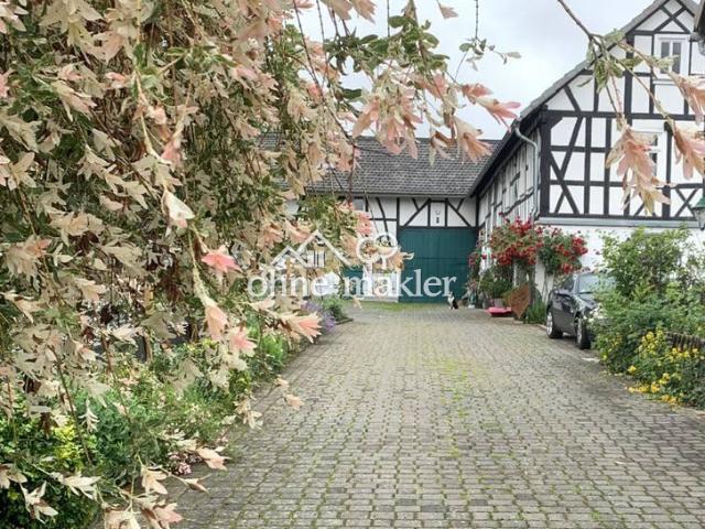Wunderschönes Fachwerk Anwesen mit Pferdehaltung