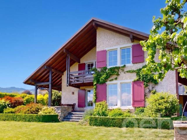 Wunderschönes Familienhaus mit offenem Blick auf den See und die Aples
