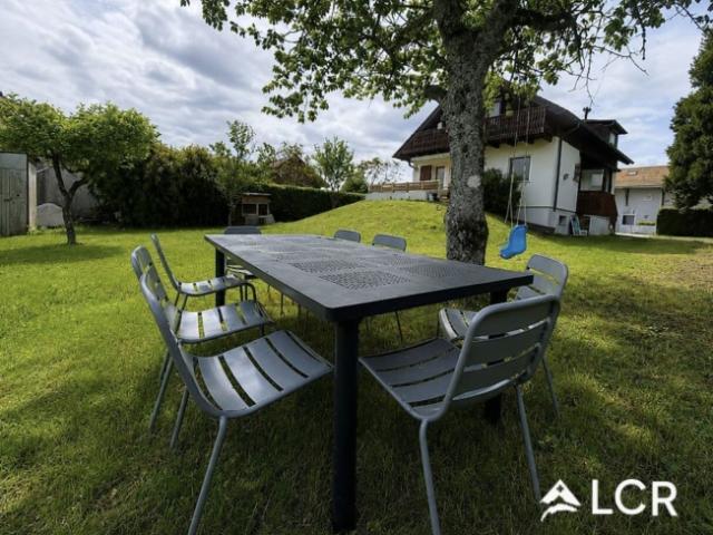 Wunderschönes freistehendes Haus mit 6 Zimmern / 4 Schlafzimmern / 2 Badezimmern / 3 Parkplätzen