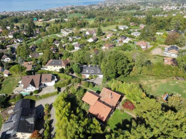 Wunderschönes Grundstück mit freiem Blick auf den See in Blonay