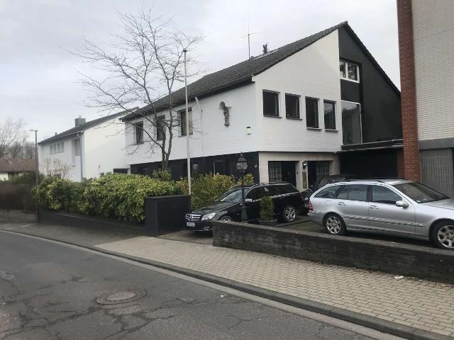 Wunderschönes Haus mit 5 Zimmer im Kölner Norden mit Einliegerwohnung