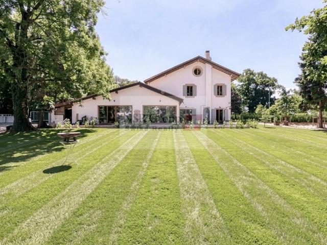 Wunderschönes Herrenhaus zur Miete – 10 Zimmer im Herzen von Presinge