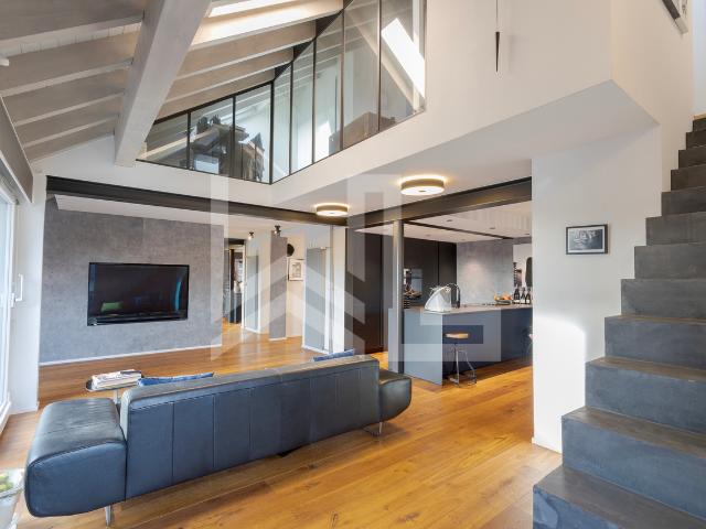 Wunderschönes, komplett renoviertes Duplex Apartment