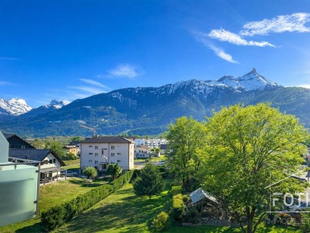 Wunderschönes Penthouse mit 4,5 Zimmern und großem Balkon und Aussicht – Massongex