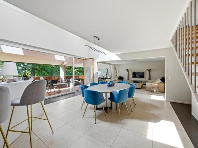 Wunderschönes Penthouse mit 5,5 Zimmern in Bursinel