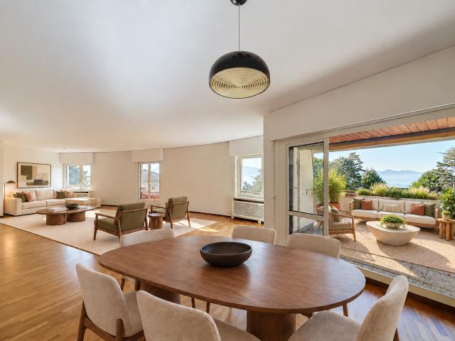 Wunderschönes Penthouse mit Blick auf den See und die Berge