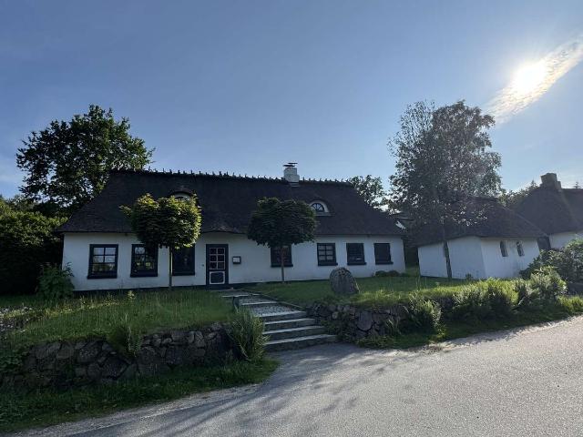 Wunderschönes Reetdachhaus mit modernem Anbau fussläufig nach Louisenlund