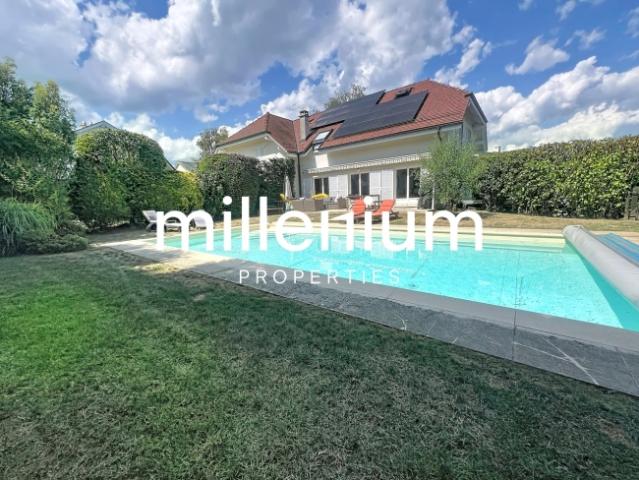 Wunderschönes Reihenhaus in Bogis Bossey mit 170m2 Garten und Pool