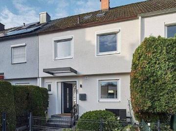 Wunderschönes Reihenhaus mit viel Platz für die ganze Familie Erstbezug nach Komplettsanierung