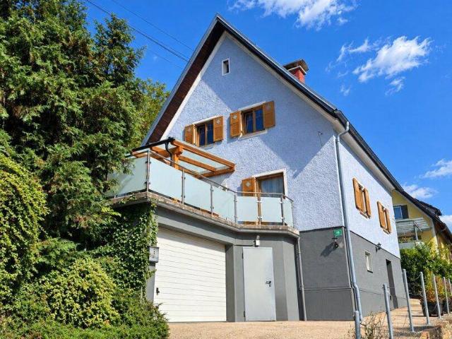 Wunderschönes, saniertes Einfamilienhaus mit Garten, Terrasse und Garage!