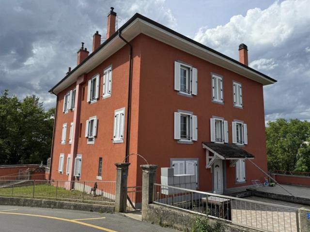 Wunderschönes und helles Loft an einer ruhigen Lage nahe dem Stadtzentrum von Orbe