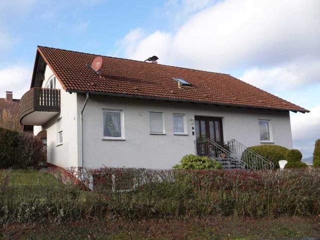 Wunderschönes Wohnhaus mit 1 bis 3 Wohneinheiten – natur und stadtnah in Eschwege / Oberdünzebach