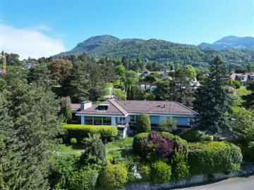 WUNDERSCHÖNES 12 ZIMMER ANWESEN MIT SWIMMINGPOOL UND EINEM GRANDIOSEN PANORAMABLICK