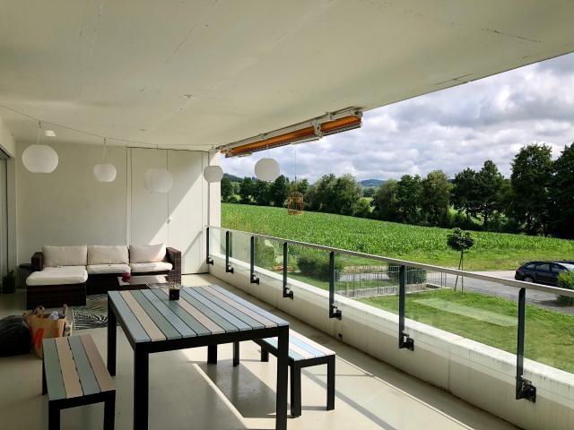 Wunderschönes 3.5 Zimmer Bijoux mit grosszügigem Balkon!
