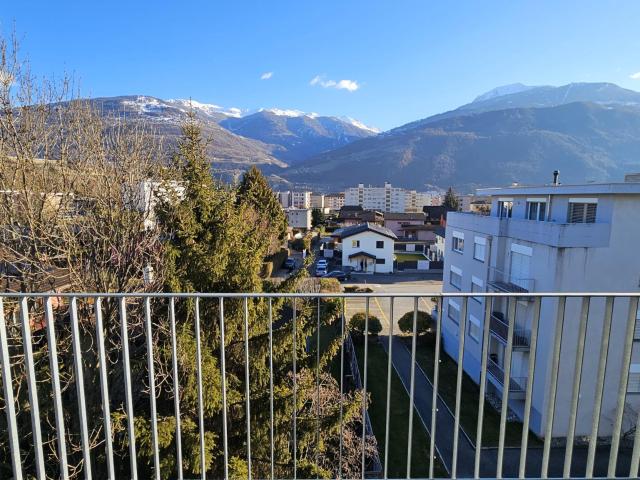 Wunderschönes 4,5 Zimmer Attika mit großem Balkon