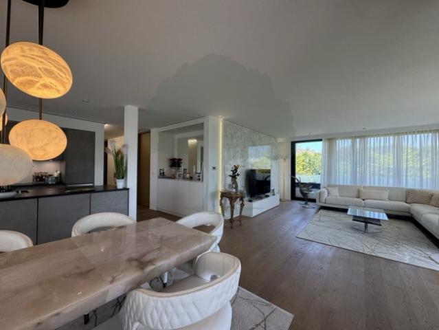 Wunderschönes 5,5 Zimmer Apartment von 170 m² mit 62 m² Terrasse