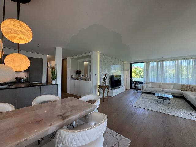 Wunderschönes 5,5 Zimmer Apartment von 170 m² mit 62 m² Terrasse
