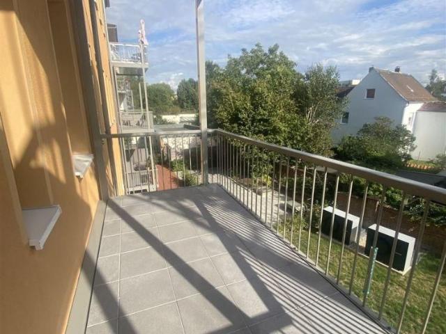 Wurzen* Am Stadtpark* helle 2 Zimmer Wohnung mit Balkon* Zweitbezug* Parkett* EBK