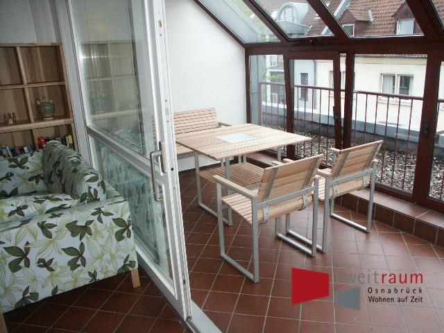 Wüste, ausgefallene Maisonette Wohnung mit Wintergarten und Garage
