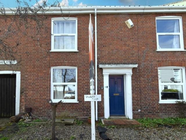 Wymer Street, Norwich, NR2 4 bed semi detached house to rent £1,600 pcm £369 pw