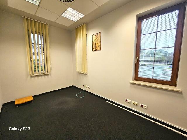 Wynajmę biuro 20 m² z wysokim standardem we Wrocławiu