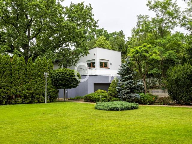 Wynajmę dom wolnostojący 540 m² przy lesie ul. Partyzantów, Łomianki