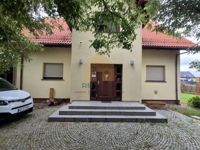 Wynajmę dom wolnostojący 160 m² z balkonem Krzeptów