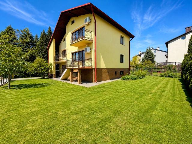 Wynajmę dom wolnostojący 240 m² z balkonem Rzeszów, Wilkowyja