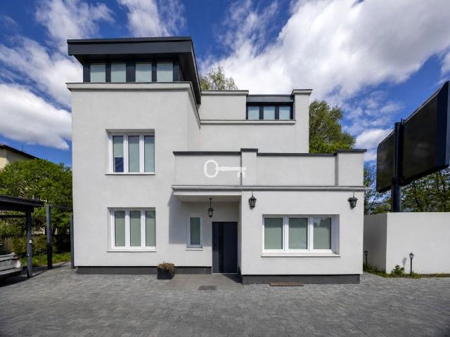 Wynajmę dom wolnostojący 350 m² z balkonem Warszawa, Stary Mokotów