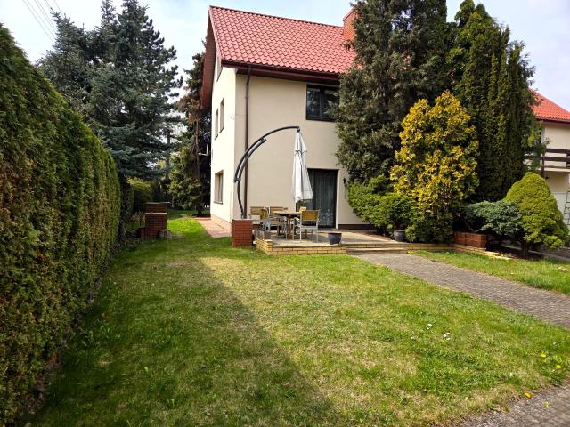 Wynajmę dom 220 m² Błonie