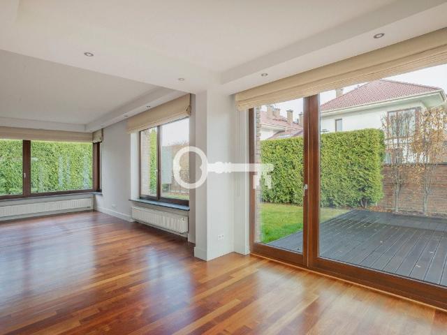 Wynajmę dom 370 m² Bielawa