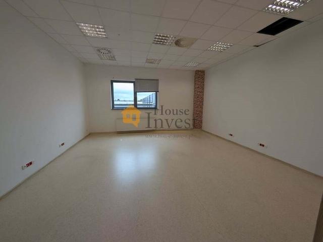 Wynajmę funkcjonalny lokal biurowy 36,52 m² w Legnicy