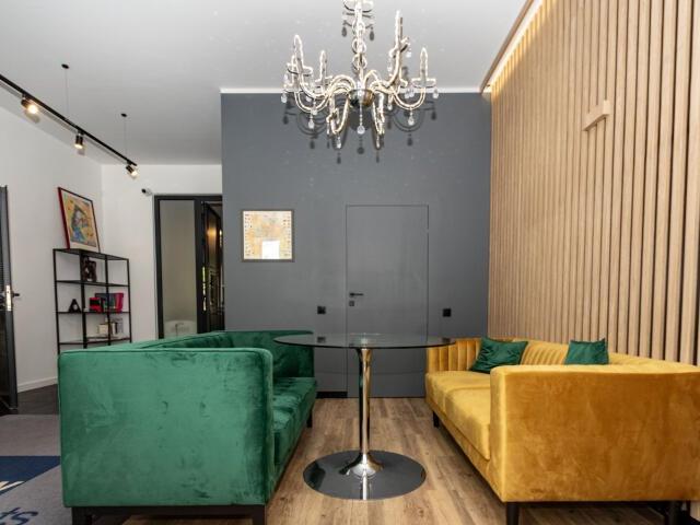 Wynajmę funkcjonalny lokal 128 m² z salą konferencyjną w Krakowie