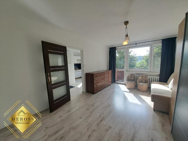 Wynajmę kawalerkę 36 m² z tarasem i miejscem postojowym