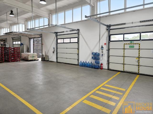 Wynajmę halę magazynowo produkcyjną 554 m² w Opolu