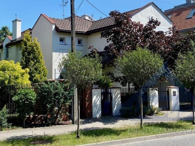 Wynajmę luksusowy dom 300 m² w Wilanowie z sauną i garażem