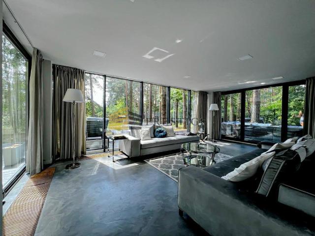 Wynajmę luksusową rezydencję 480 m² w Konstancinie Jeziornie