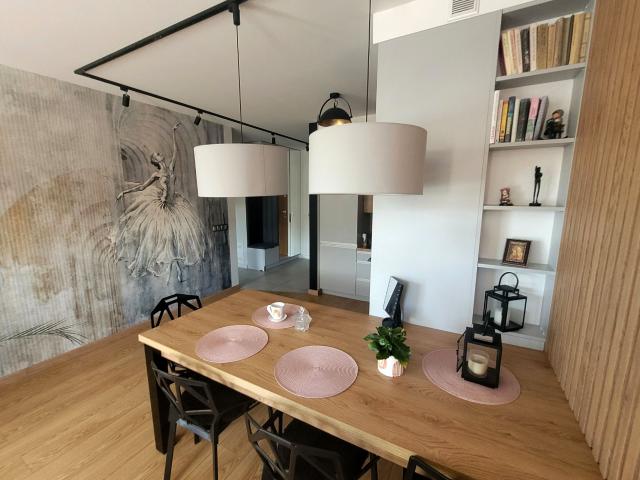 Wynajmę mieszkanie w apartamentowcu m2 z aneksem kuchennym 49 m² Kielce