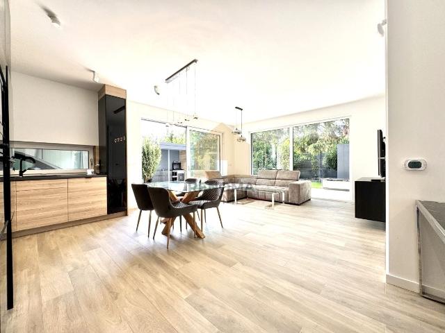 Wynajmę mieszkanie w apartamentowcu m3 z aneksem kuchennym 85,10 m² Wrocław, Ołtaszyn