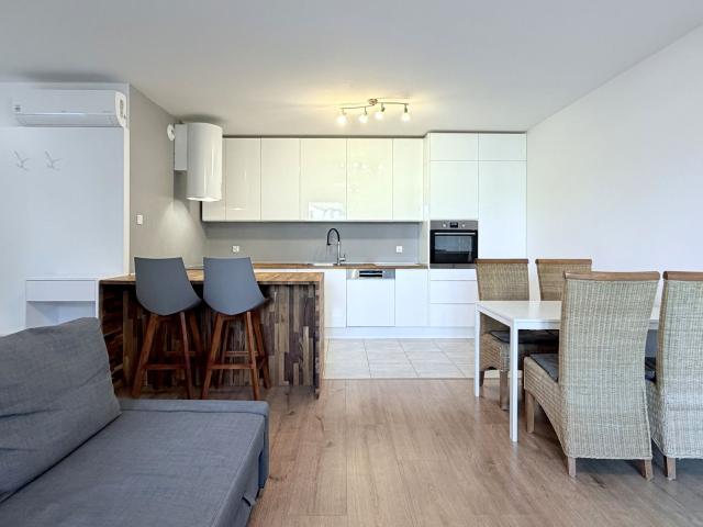 Wynajmę mieszkanie w apartamentowcu m3 z kuchnią w zabudowie 58,83 m² Wrocław, Oporów
