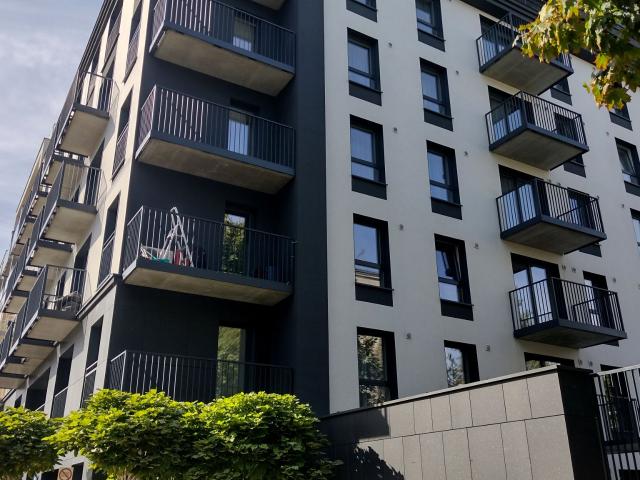 Wynajmę mieszkanie w apartamentowcu kawalerka z aneksem kuchennym 30 m² Łódź, Śródmieście