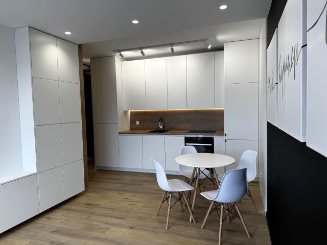 Wynajmę mieszkanie w apartamentowcu 40 m² wysoki standard ul. Nowy Świat, Piotrków Trybunalski, Wierzeje