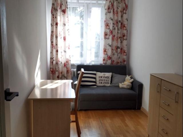 Wynajmę mieszkanie w bloku mieszkalnym m4 z oddzielną kuchnią 57 m² osiedle gen. Stanisława Maczka, Łańcut