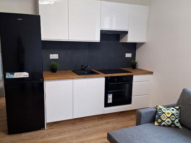 Wynajmę mieszkanie w bloku mieszkalnym m2 z aneksem kuchennym 34,50 m² Dębica