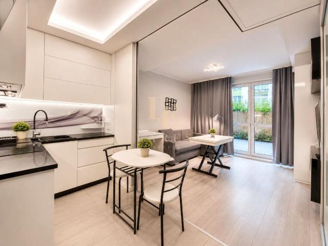 Wynajmę mieszkanie w bloku mieszkalnym m2 z aneksem kuchennym 39,50 m² ul. Klinkierowa, Warszawa, Włochy