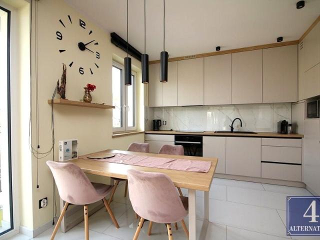 Wynajmę mieszkanie w bloku mieszkalnym m2 z aneksem kuchennym 43 m² Tarnów, Strusina