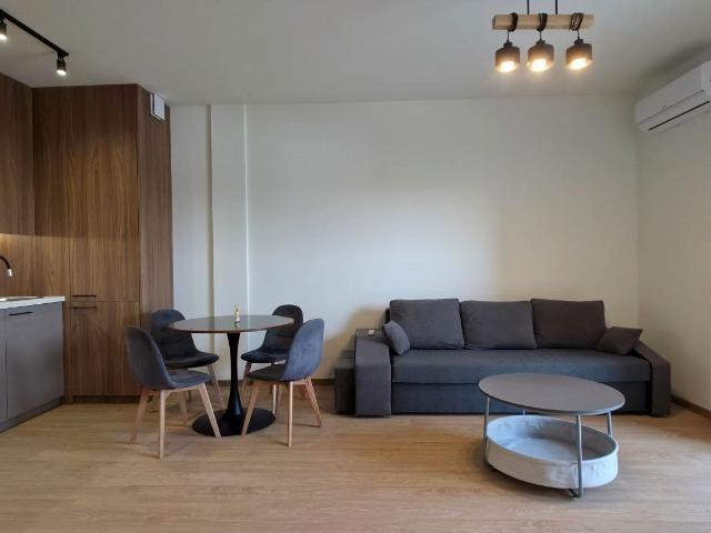 Wynajmę mieszkanie w bloku mieszkalnym m2 z aneksem kuchennym 45 m² ul. Oporowska, Kutno
